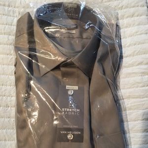 VAN HEUSEN LONG SLEEVE MENS SHIRT